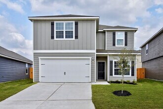 Building Photo - 5 Bedroom Home Close to 1604 and I10 East