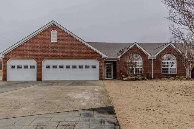 Building Photo - 1 Enclave Cir
