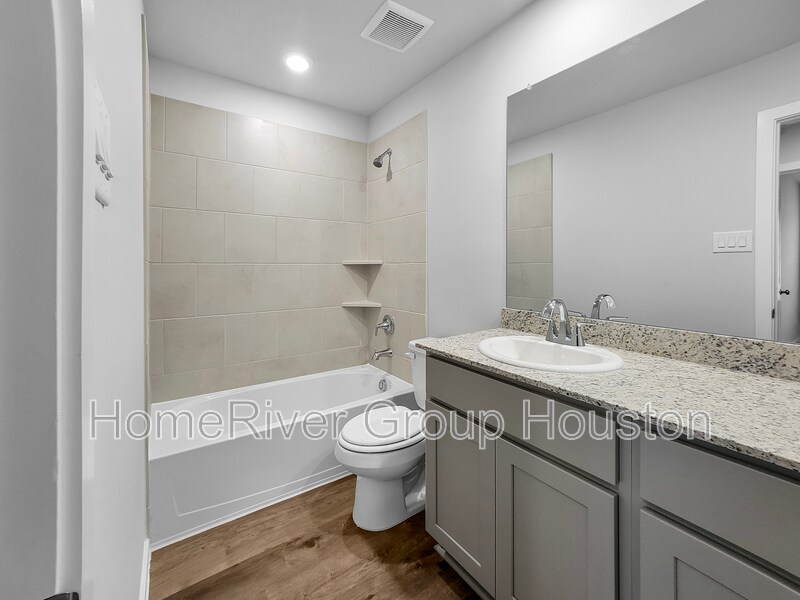 Building Photo - 10750 Red Flagstone Dr