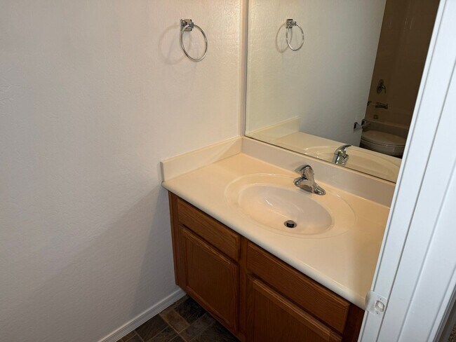 Building Photo - 5992 E Vega Ct