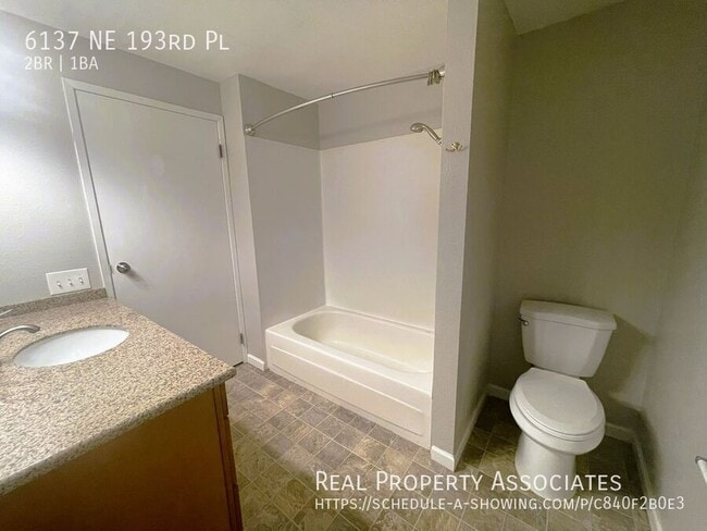 Building Photo - 6137 NE 193rd Pl