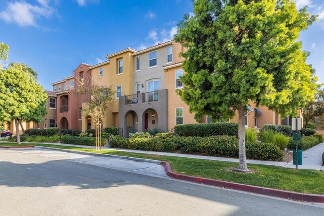 Building Photo - 1824 Peach Ct