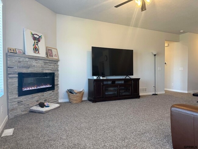 Building Photo - 14907 S 19th St