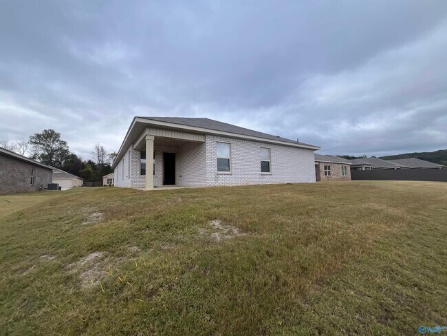 Building Photo - 417 Jackson Pt Cir