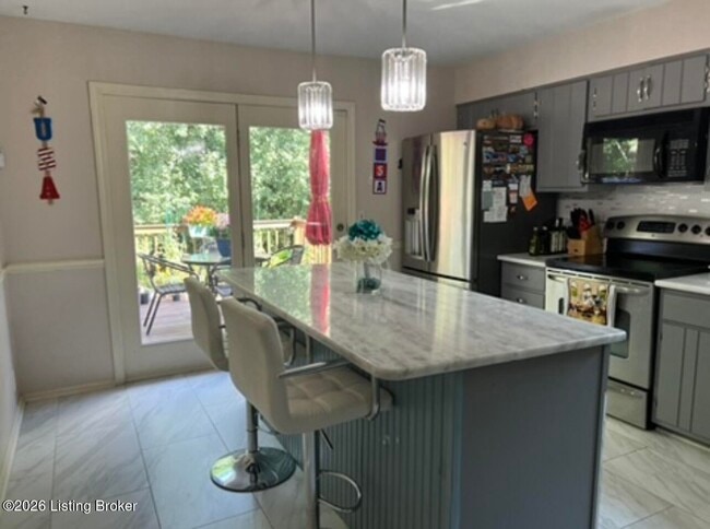 Building Photo - 3012 Lexham Rd