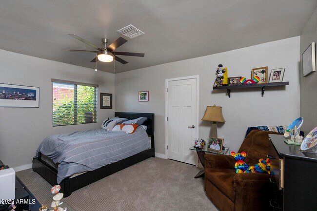 Building Photo - 1817 N 21st St