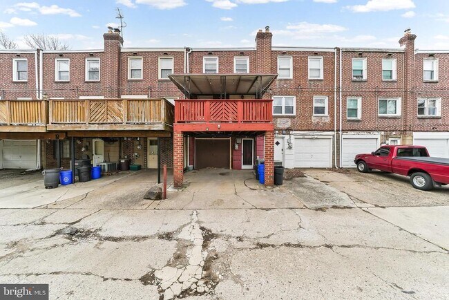 Building Photo - 129 Alverstone Rd