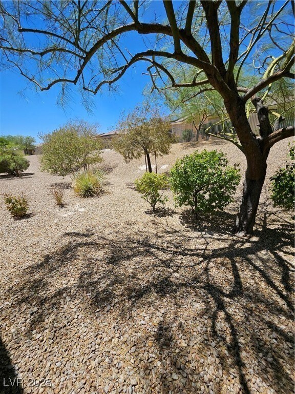 Building Photo - 7637 Fieldfare Dr