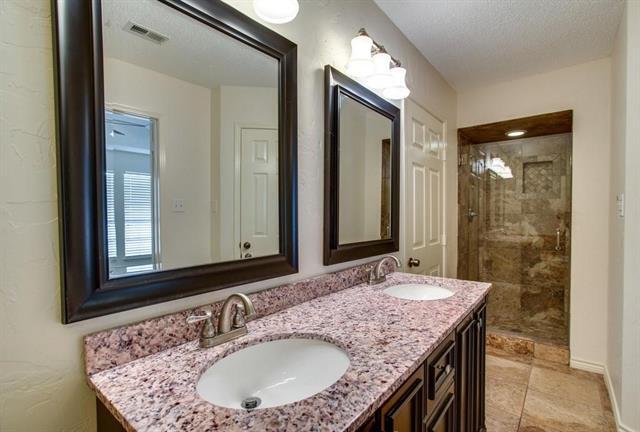 Building Photo - 2817 Downing St