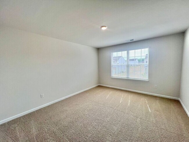 Building Photo - 219 Blue Aspen Dr