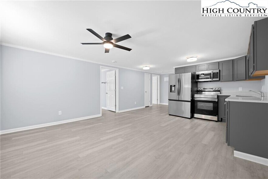 Building Photo - 1175 Bamboo Rd