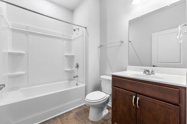 Building Photo - Beautiful 3 bed/2 bath Home in Griffin in Senior Community!