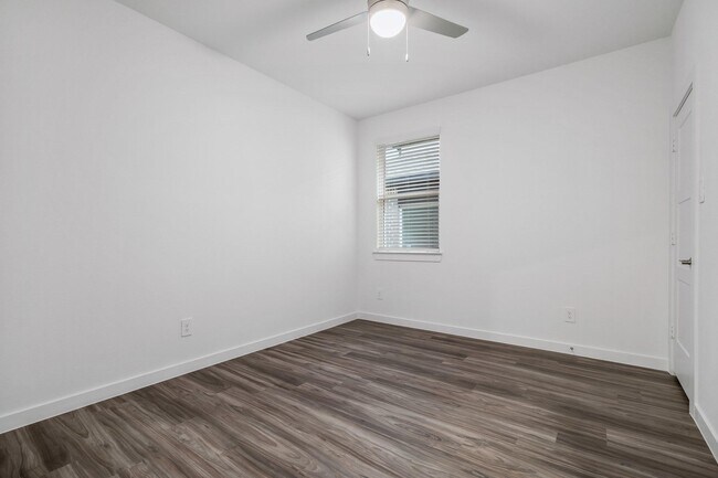 Building Photo - 13329 Big Sky Ct