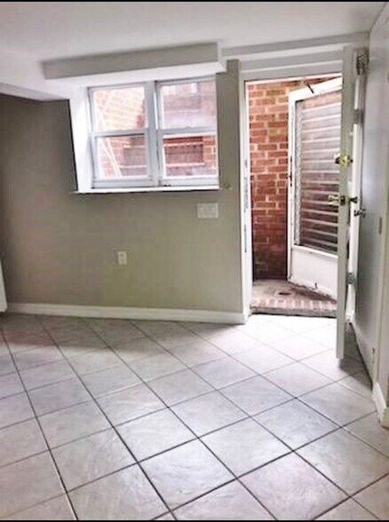 Building Photo - 2138 29th St