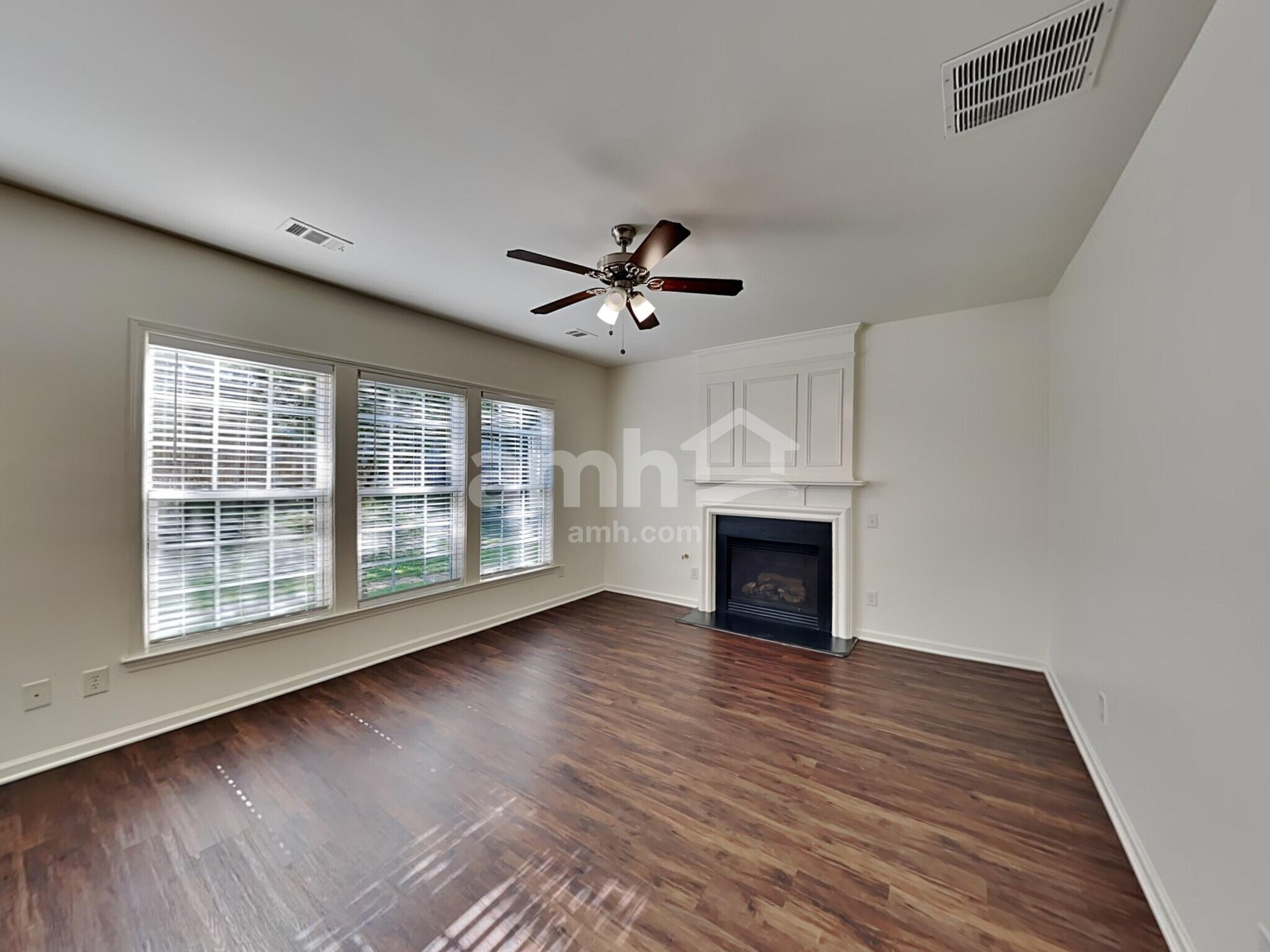Building Photo - 2264 Monthemer Cove