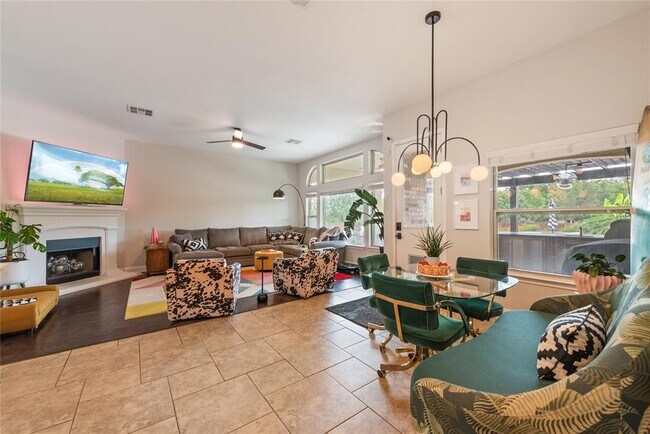 Building Photo - 12305 Lostwood Cir