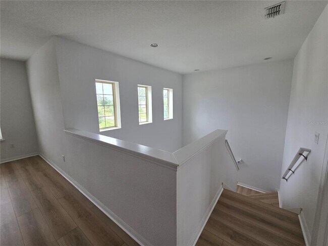 Building Photo - 11839 Cross Vine Dr