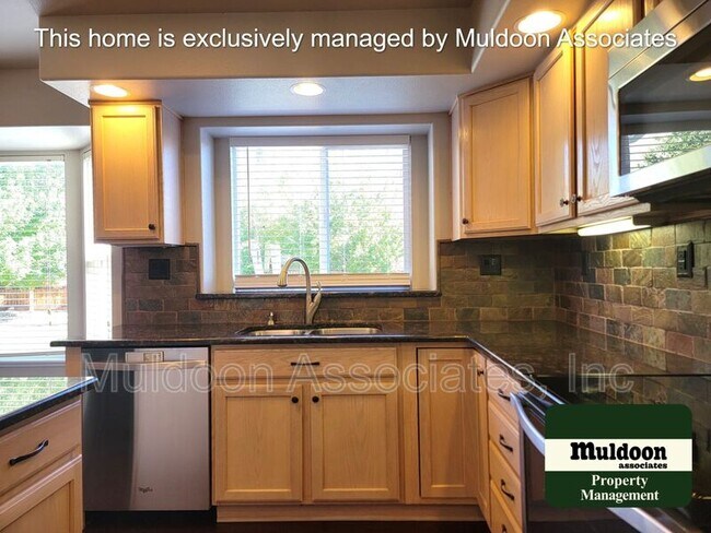 Building Photo - 6677 Wild Indigo Dr