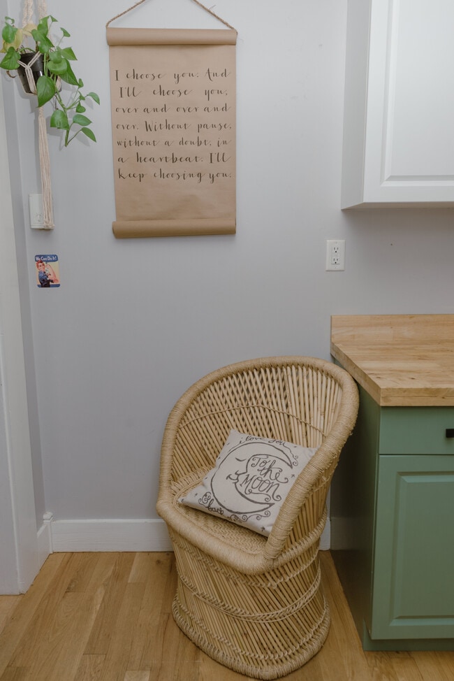 Building Photo - 1707 W 43rd St