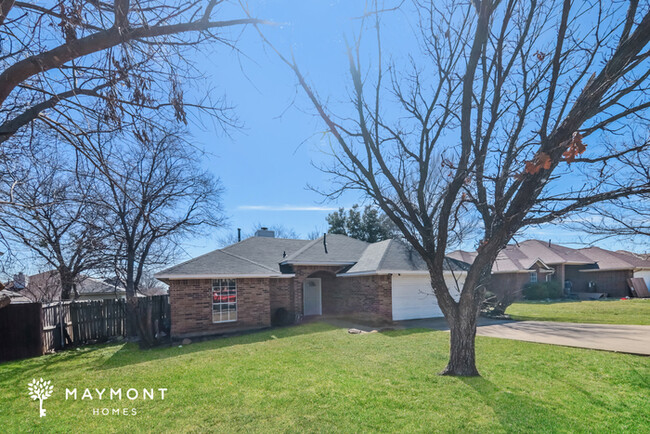 Building Photo - Bright 3-Bedroom Home in Denton, TX