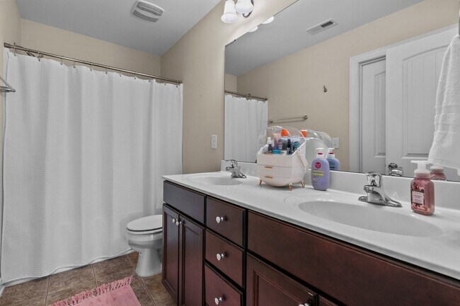 Building Photo - 34 Coswell Ct
