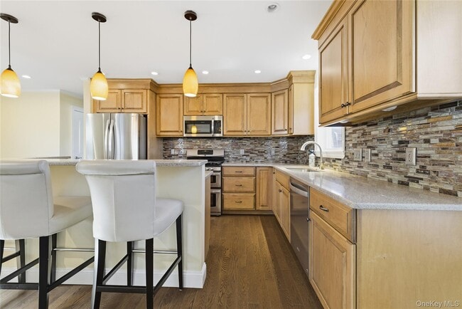 Building Photo - 105 Arizona Ave