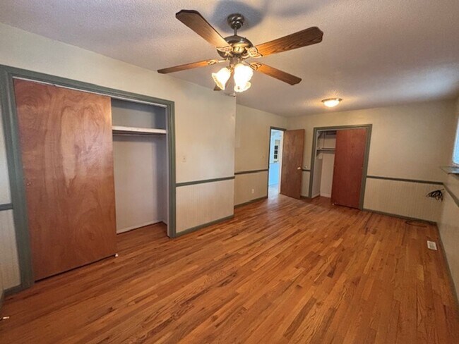 Building Photo - Very nice Family Home located in southern ...