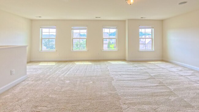 Building Photo - Beautiful Home in Mebane