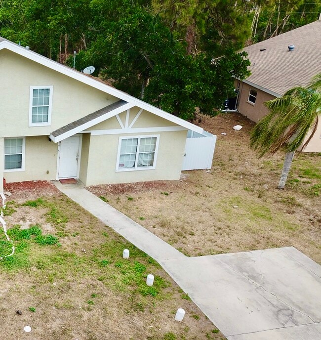 Building Photo - 7435 Albany Rd