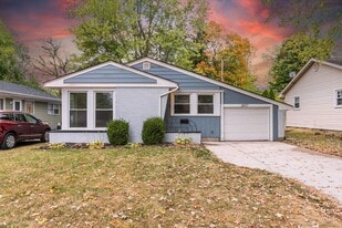 Building Photo - 1027 Curdes Ave