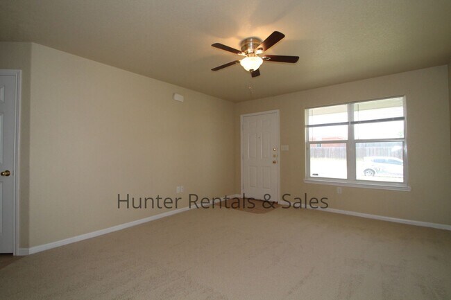 Building Photo - 4204 Elms Run Cir