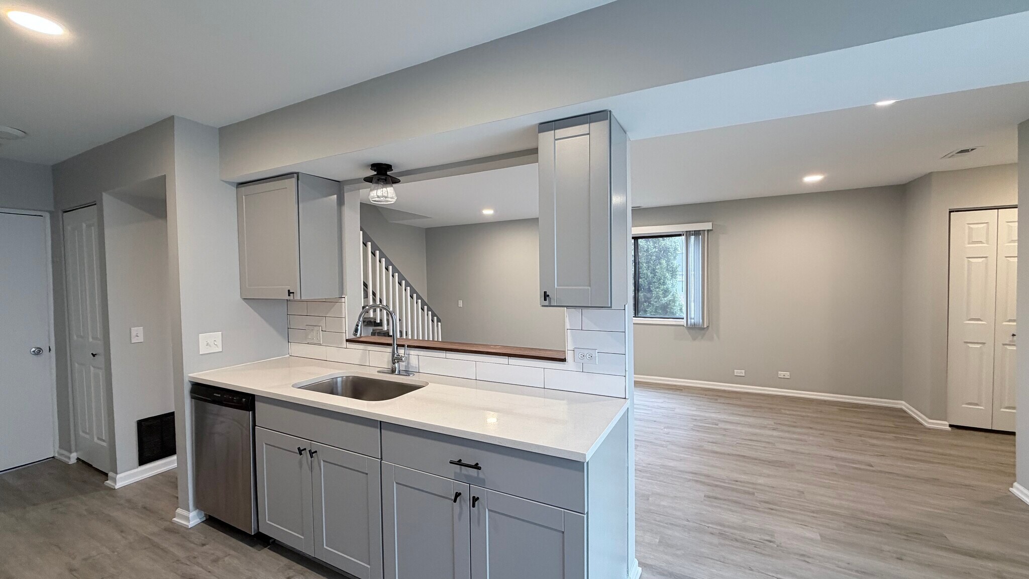 Building Photo - 721 Sunfish Pt