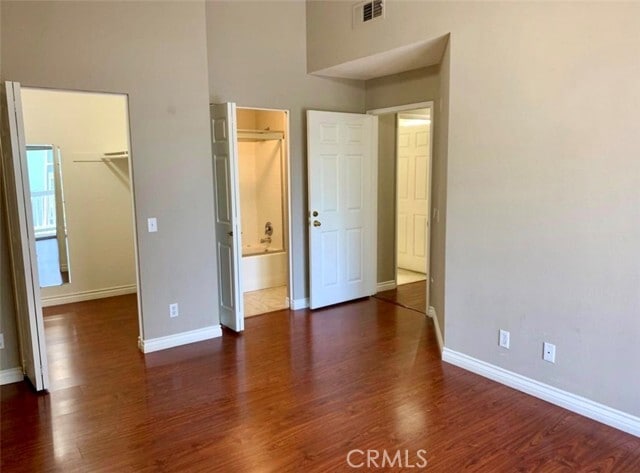 Building Photo - 13046 Sycamore Village Dr