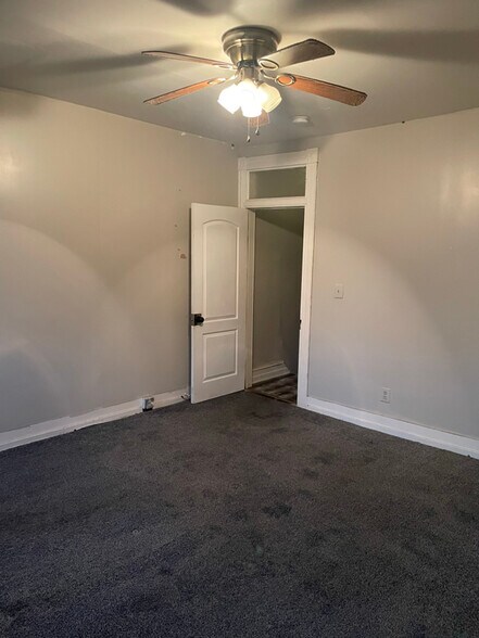 Building Photo - 1607 Abbotston St