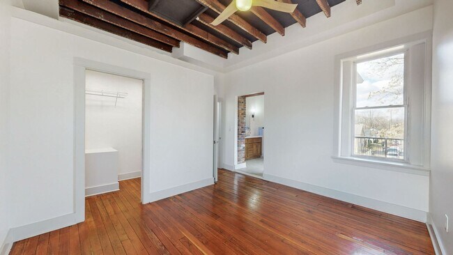 Building Photo - 3-Bedroom/2 Bath Home for Rent in Shelby Park