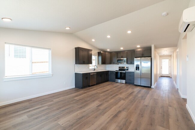 Building Photo - Brand New 2 Bedroom Duplex in SW Redmond
