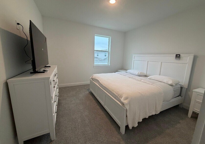 Building Photo - 12597 Clear Sapphire Dr