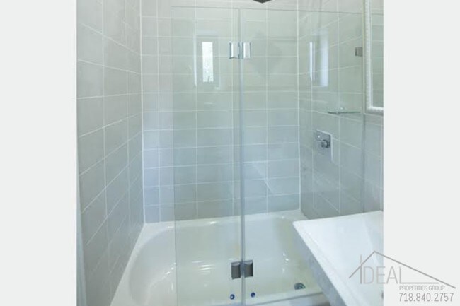 Building Photo - 68 Herkimer St