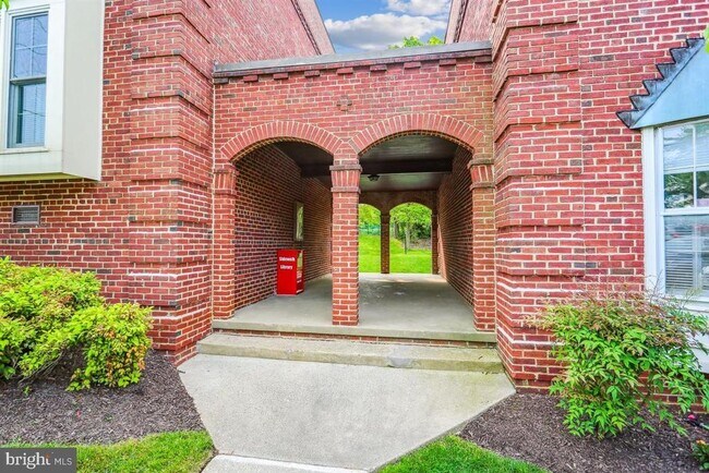 Building Photo - 4930 Bradley Blvd
