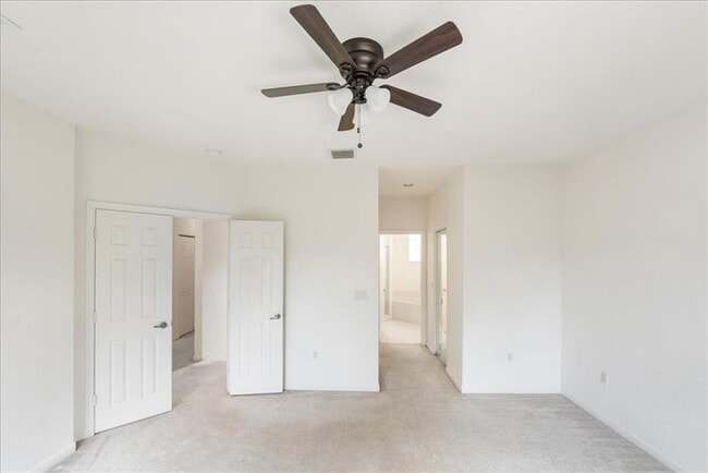 Building Photo - Gated Community in Vero Beach