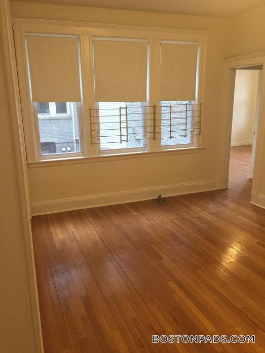 Building Photo - 1634 Commonwealth Ave