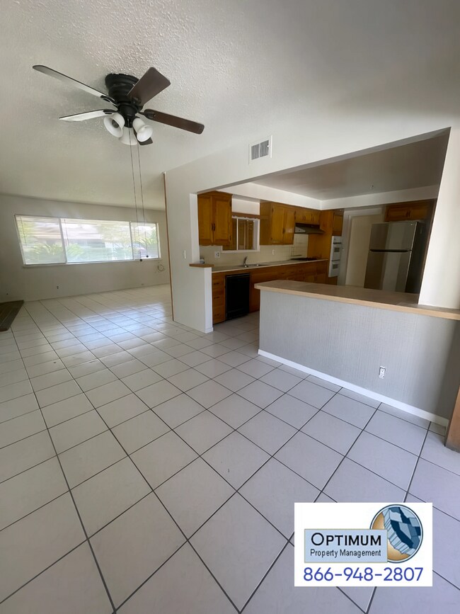 Building Photo - Summer-Ready Pool Home in Pomona