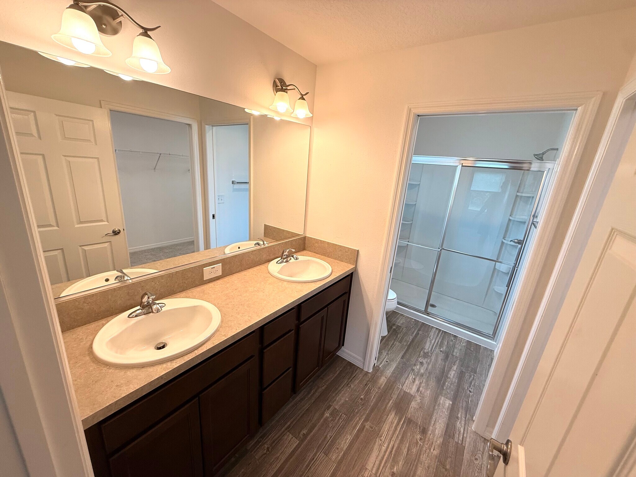 Master Bathroom - 11190 Hess Way