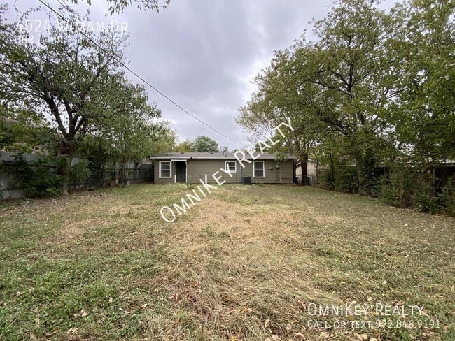 Building Photo - 4024 Wiman Dr