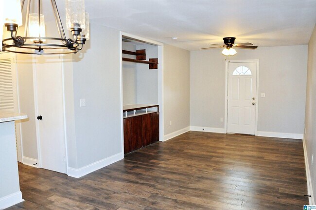 Building Photo - 2131 Sandlin Rd