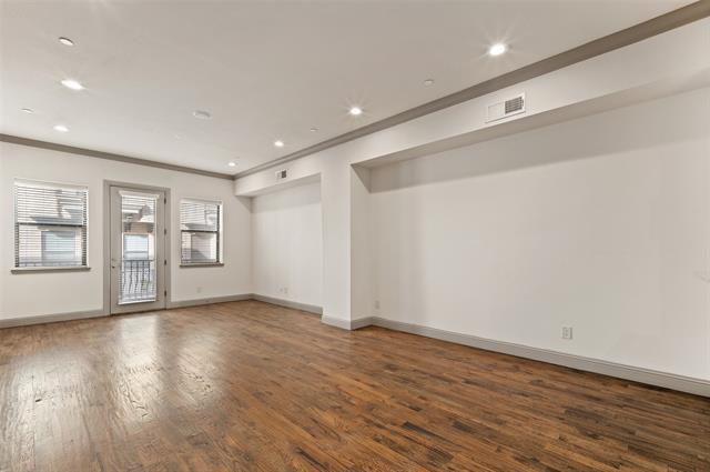 Building Photo - 3126 Ross Ave