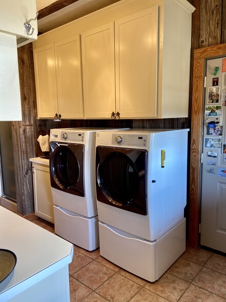 Laundry Room - 631 Yeopim Rd
