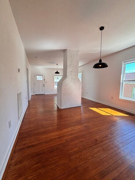 Building Photo - 620 Massey Ave