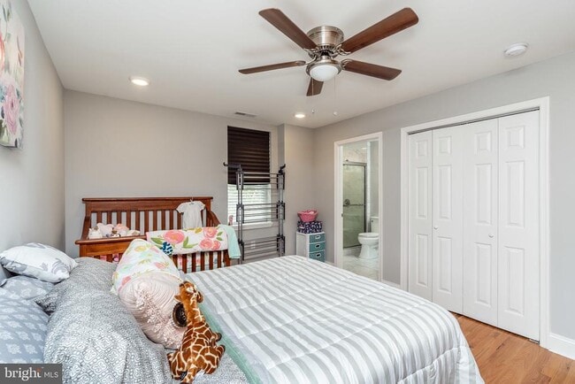 Building Photo - 365 Bonsal St