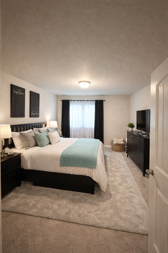 Building Photo - 4015 Samaritan Lp